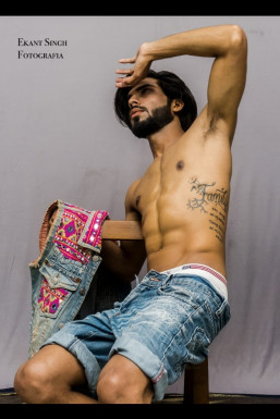 Sachin Rajput - Model in New Delhi | www.dazzlerr.com