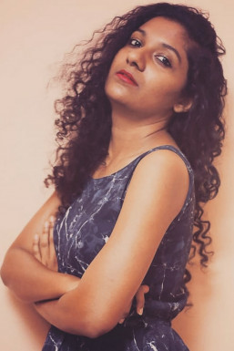 Shraddha Tapkire - Actor in Mumbai | www.dazzlerr.com