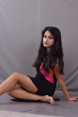 Sangita Roy - Model in Delhi | www.dazzlerr.com