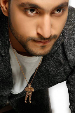 Syed Asif - Model in  | www.dazzlerr.com