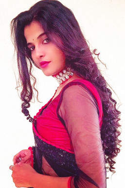 Manisha Singh - Model in Navi Mumbai | www.dazzlerr.com