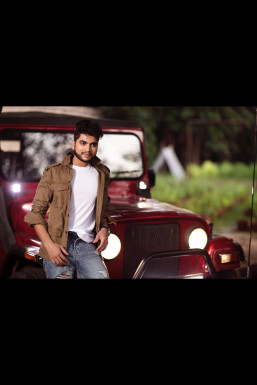 Abhishek Jain - Model in Delhi | www.dazzlerr.com