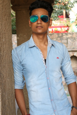 
Shubham Gaur - Model in Delhi | www.dazzlerr.com