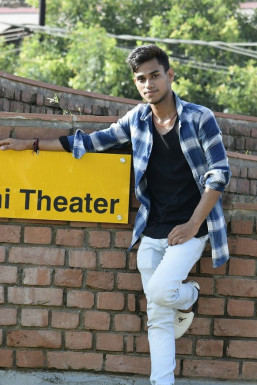 Awanish Kumar - Model in Delhi | www.dazzlerr.com