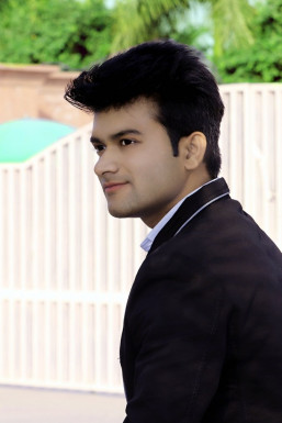 Farhan Alam - Model in Delhi | www.dazzlerr.com