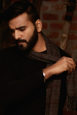 Rohit Tomar - Model in Delhi | www.dazzlerr.com