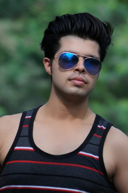 Aakash Dua - Model in Greater Mumbai | www.dazzlerr.com