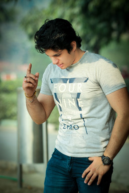 Vilash Tomar - Model in Faridabad | www.dazzlerr.com