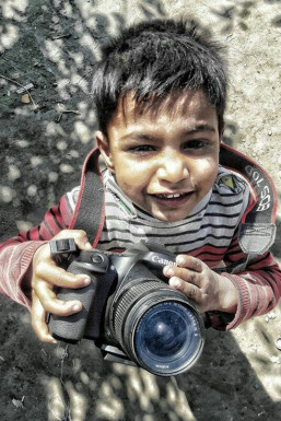 
Pankaj Chhimwal - Photographer in Delhi | www.dazzlerr.com