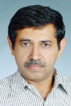 
Achal Kumar - Photographer in Delhi | www.dazzlerr.com