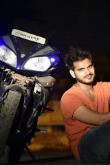 Ravi Raj - Photographer in Delhi | www.dazzlerr.com