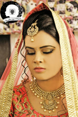 Akanchha Gupta - Photographer in Delhi | www.dazzlerr.com