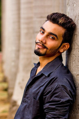 GAURAV MARWAHA - Photographer in Delhi | www.dazzlerr.com