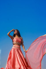 
Sukriti Dubey - Photographer in Delhi | www.dazzlerr.com