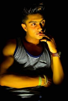 Kartik Nanda - Model in Kangra | www.dazzlerr.com