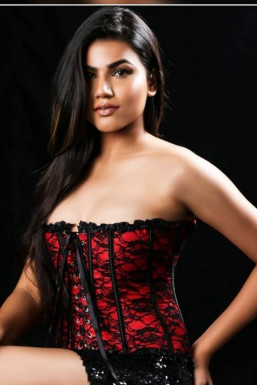 Deepti Sharma - Model in Jalandhar | www.dazzlerr.com
