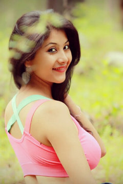 Deepali Thakur - Model in Chandigarh | www.dazzlerr.com
