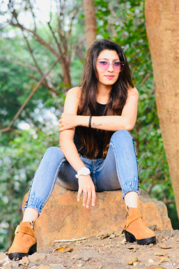 Urvita Bhat - Model in Navi Mumbai | www.dazzlerr.com