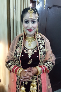 Gill Manpreet - Makeup Artist in S.A.S. Nagar (Mohali) | www.dazzlerr.com