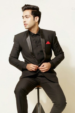 Manish Wabka - Actor in Pune | www.dazzlerr.com