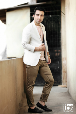 Vishal Sharma - Model in Mumbai | www.dazzlerr.com