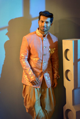 Pawan Utwani - Model in Mumbai | www.dazzlerr.com