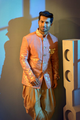 Pawan Utwani - Model in Mumbai | www.dazzlerr.com