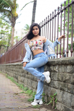 Sonika Bawra - Model in Mumbai | www.dazzlerr.com