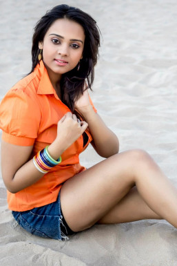 Kshitija Saxena - Model in Mumbai | www.dazzlerr.com