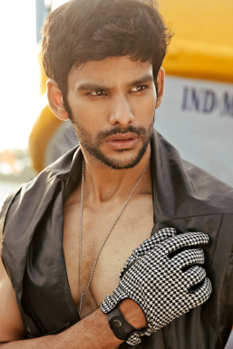 Zeeshan Ali - Model in Mumbai | www.dazzlerr.com