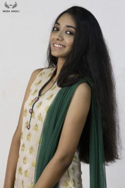 Manjusha M Pillai - Model in Mumbai | www.dazzlerr.com