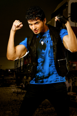 Kunal Choudhary - Model in Mumbai | www.dazzlerr.com