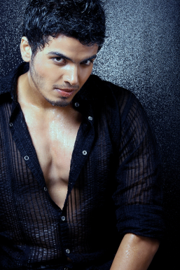 Kunal Choudhary - Model in Mumbai | www.dazzlerr.com