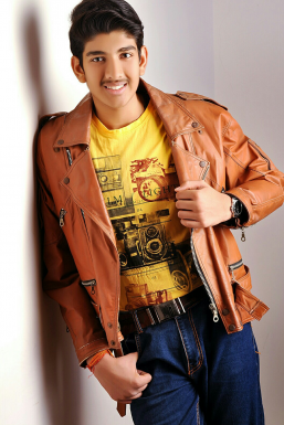 Kartikey Raghuwanshi - Model in Mumbai | www.dazzlerr.com