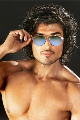 Pushkar Mehta - Model in Mumbai | www.dazzlerr.com