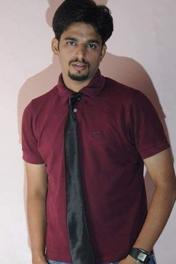 Aashish Wadde - Model in Pune | www.dazzlerr.com