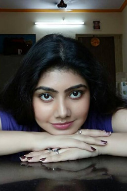 Urmimalaa Sinha Roy - Model in Mumbai | www.dazzlerr.com