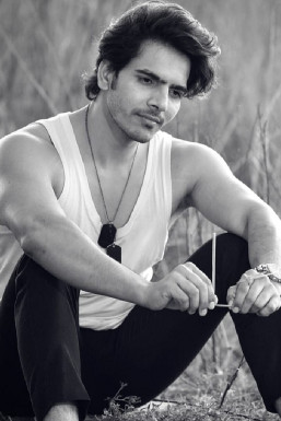 Kabeer Khan - Model in Mumbai | www.dazzlerr.com