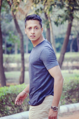 Yogesh Parashar - Model in Mumbai | www.dazzlerr.com