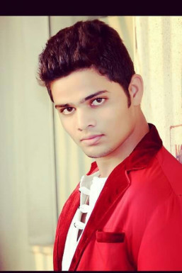 Armaan Khan - Model in Mumbai | www.dazzlerr.com