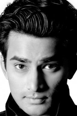 Faizal Ali - Model in Mumbai | www.dazzlerr.com