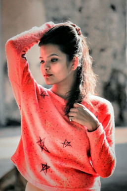 Ritu - Model in Mumbai | www.dazzlerr.com