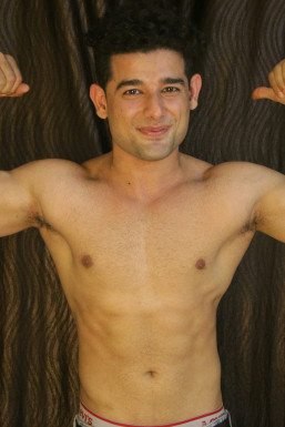 Danish Kapai - Model in Mumbai | www.dazzlerr.com