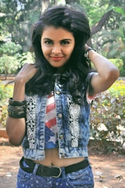 Bhagyashree Dalvi - Model in Mumbai | www.dazzlerr.com