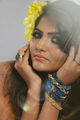 J.j - Model in Mumbai | www.dazzlerr.com