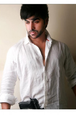 Ravish Kumar - Model in Mumbai | www.dazzlerr.com