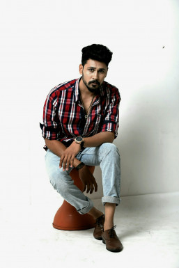 Divyesh Limbani - Model in Mumbai | www.dazzlerr.com
