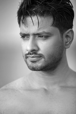 Nishant Mangal - Model in Mumbai | www.dazzlerr.com