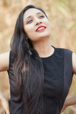 Dhanvi - Model in Mumbai | www.dazzlerr.com