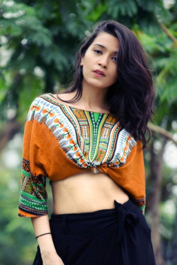 Aparna Singh - Model in Mumbai | www.dazzlerr.com